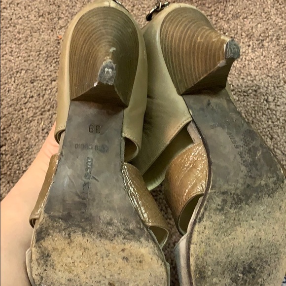 Shoes - Picture 2 of 3